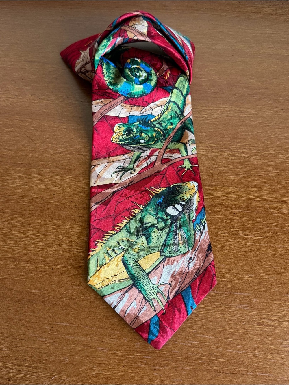 Vintage 1993 Wildlife Novelty Necktie Rainforest Chameleon Iguana 100% Silk 56”